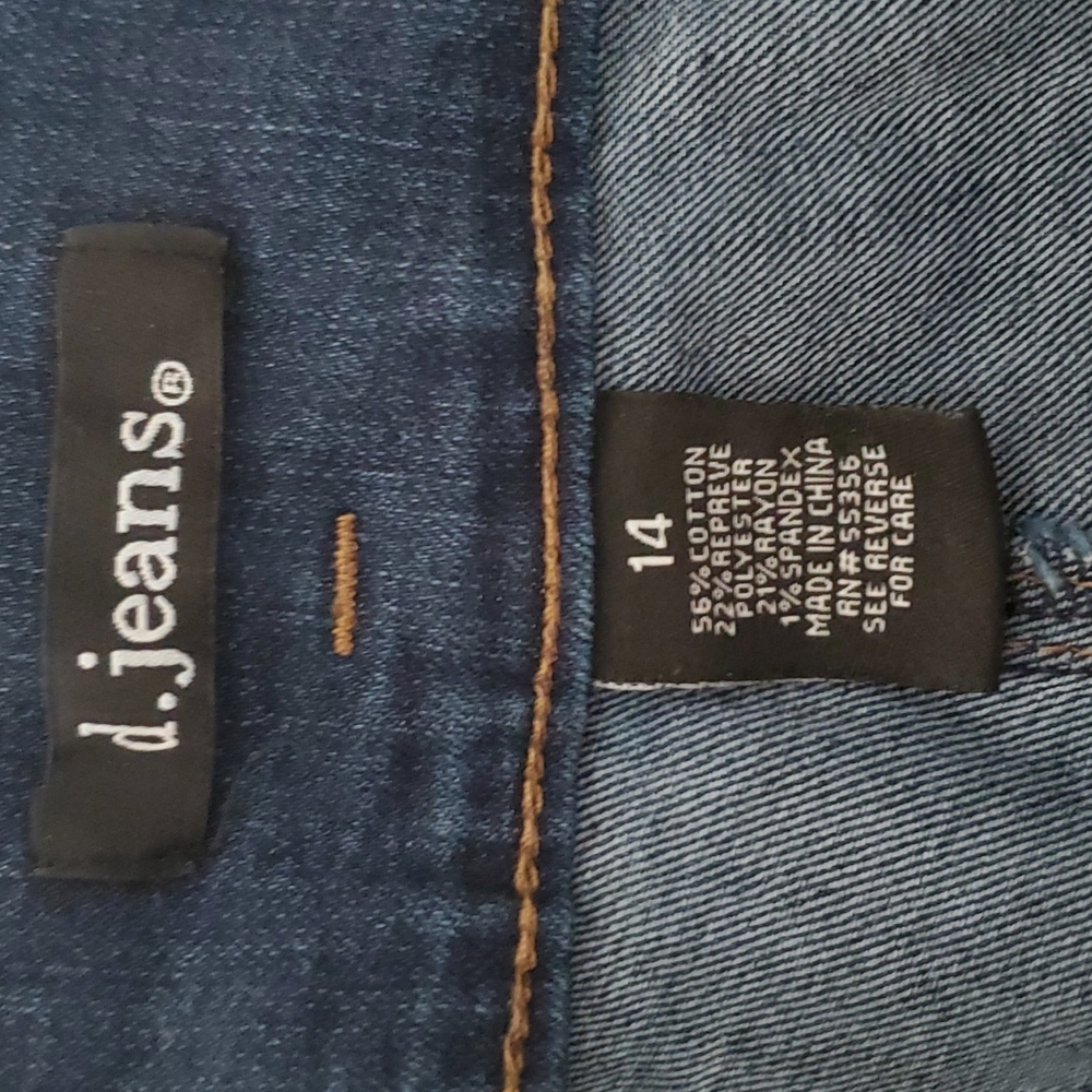 Jeans - Picture 4 of 4